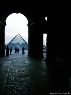 Paris Le Louvre